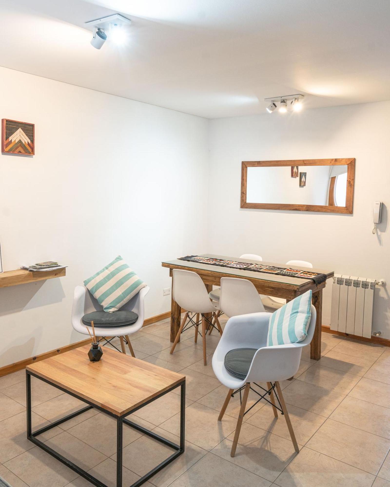 Moderno Departamento Centrico En San Martin De Los Andes - Habitatsma Eksteriør bilde